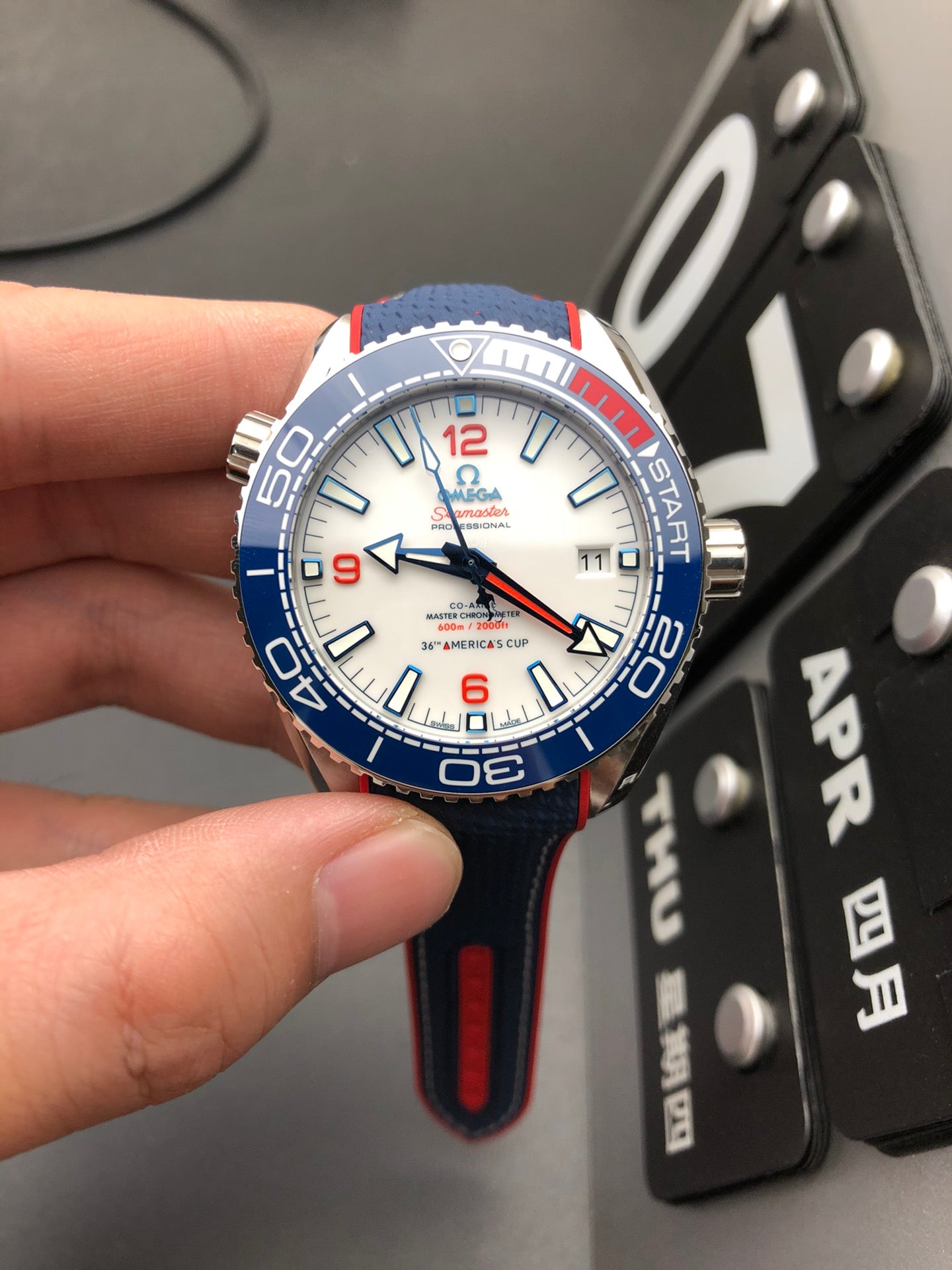 Uhr