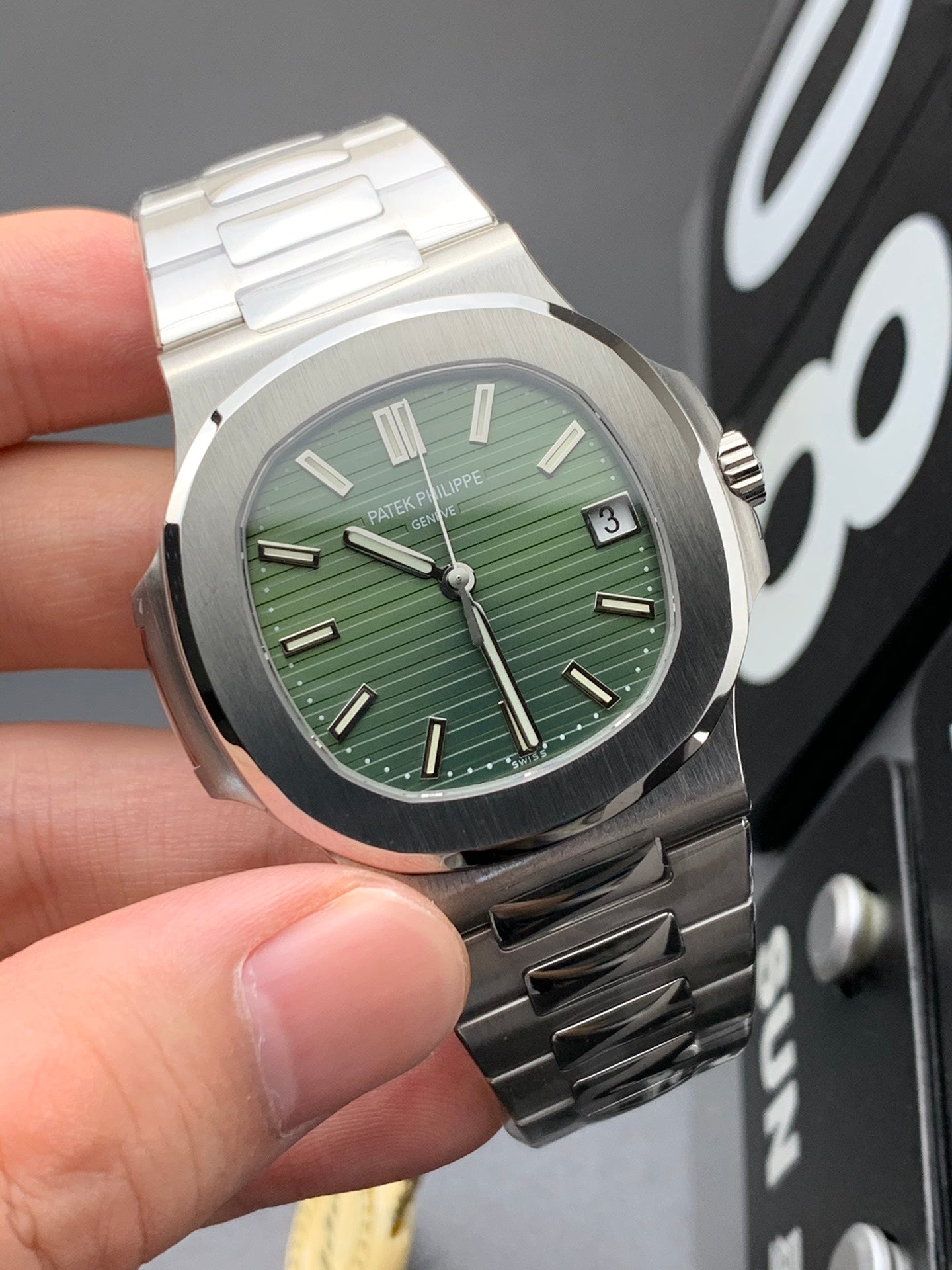 Uhr