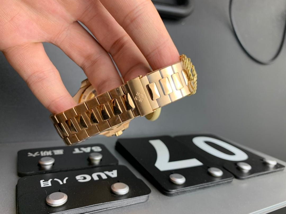 Uhr