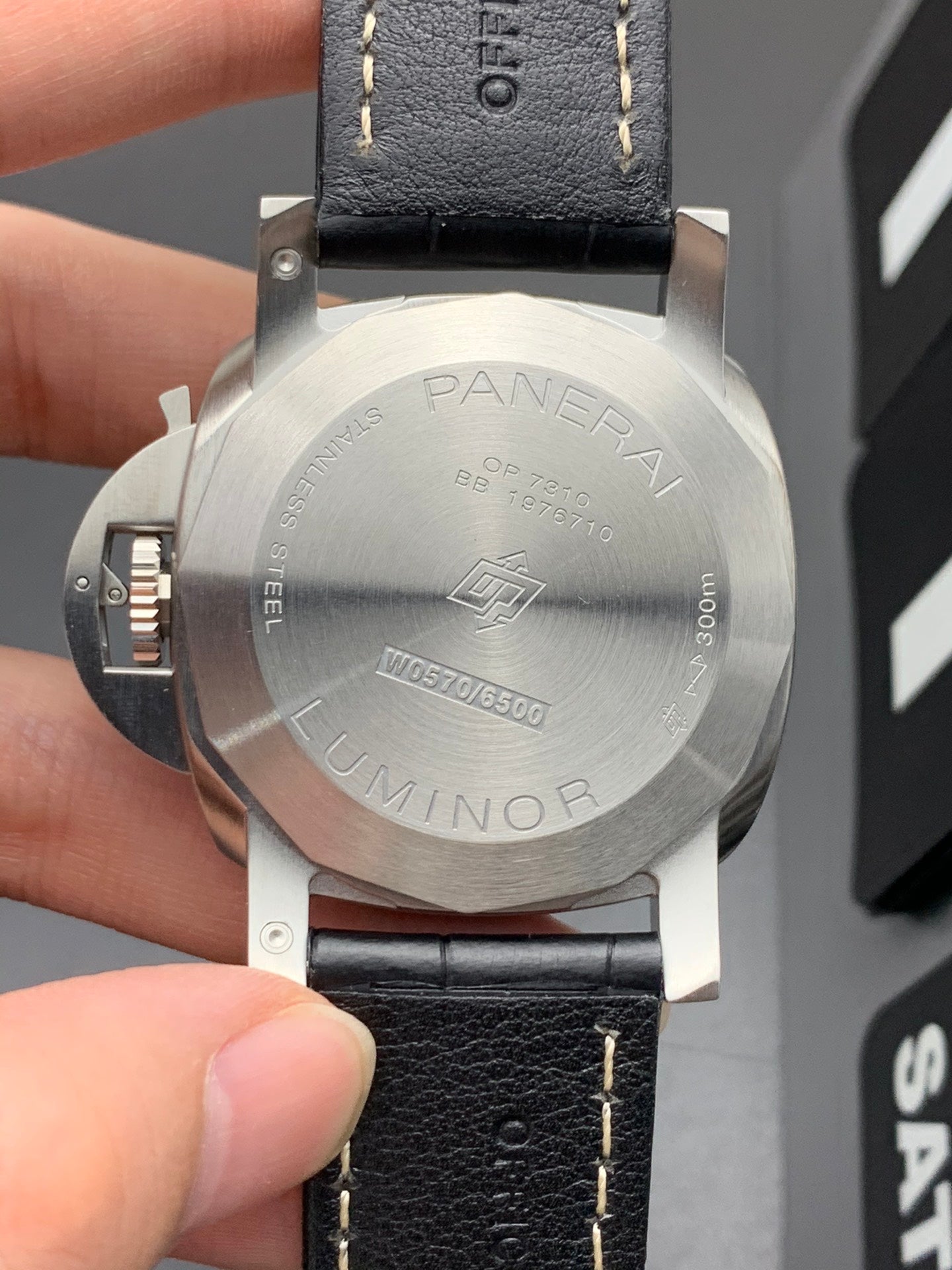 Uhr