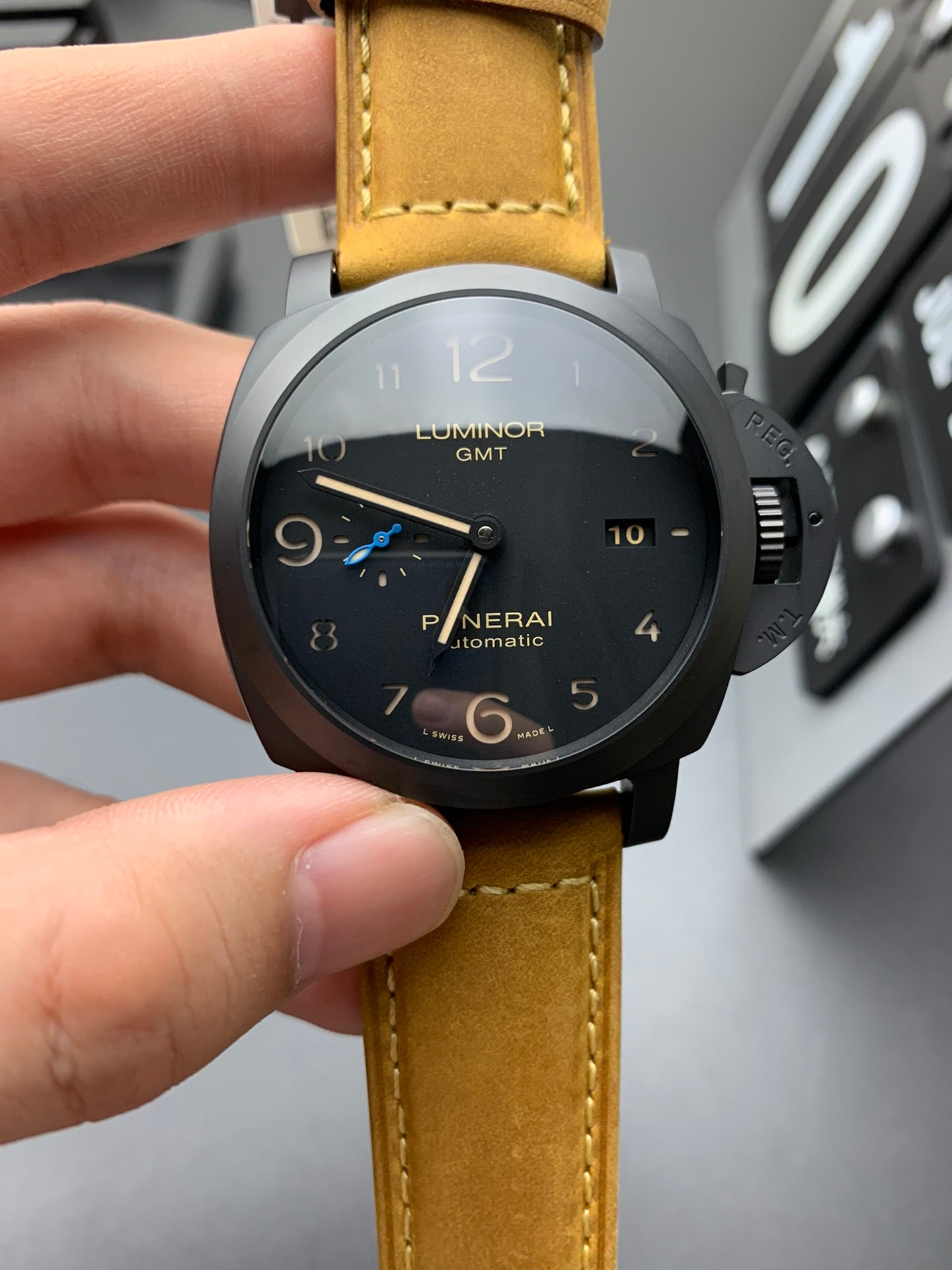 Watch - FashionHype.xyz