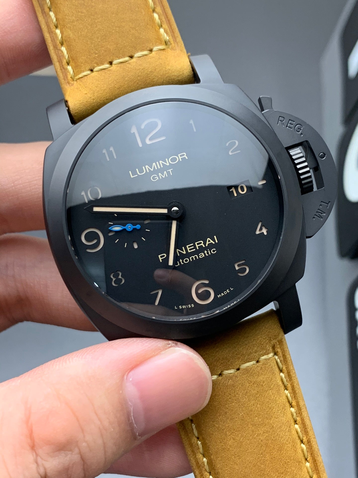 Watch - FashionHype.xyz
