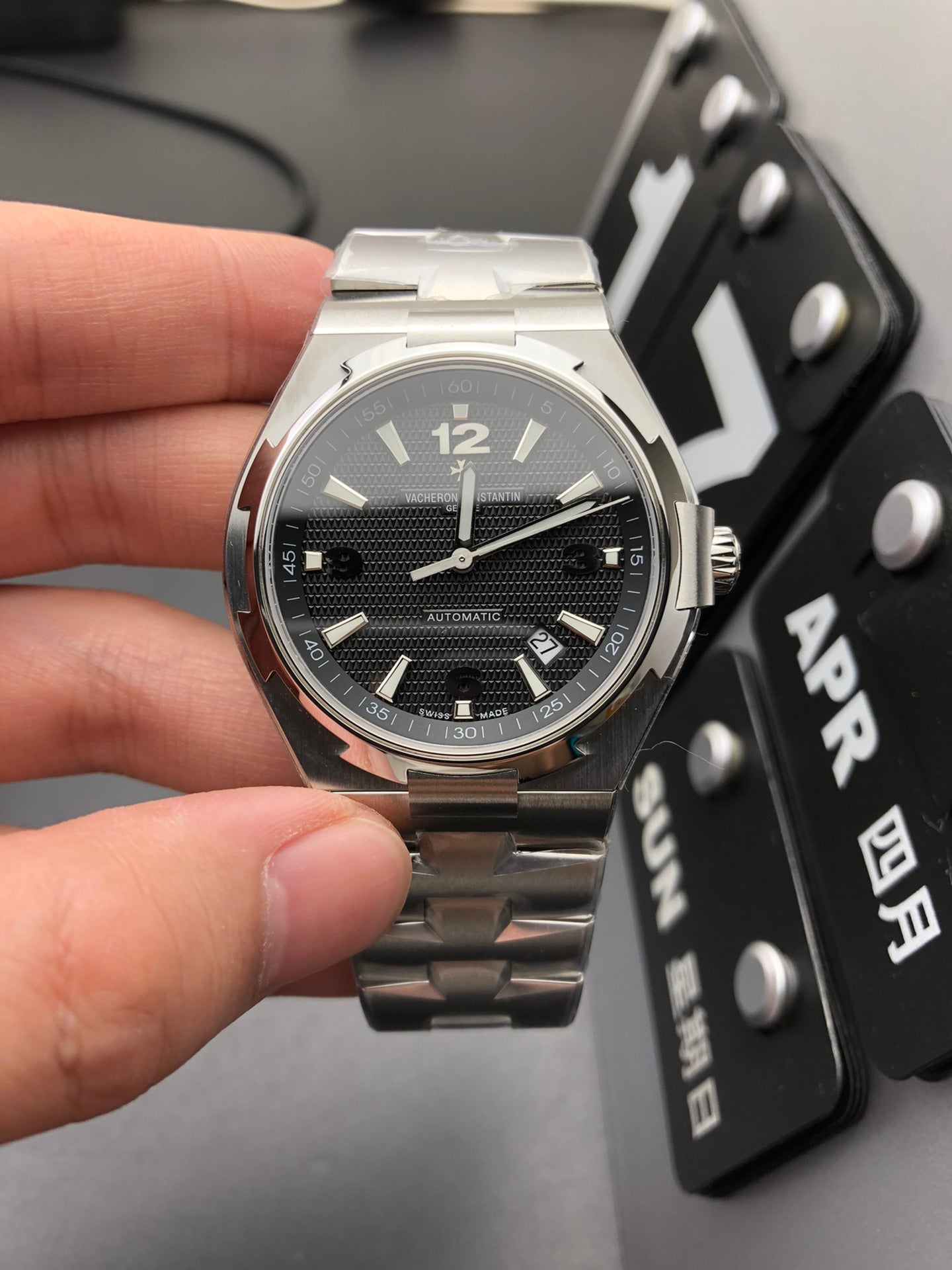 Uhr