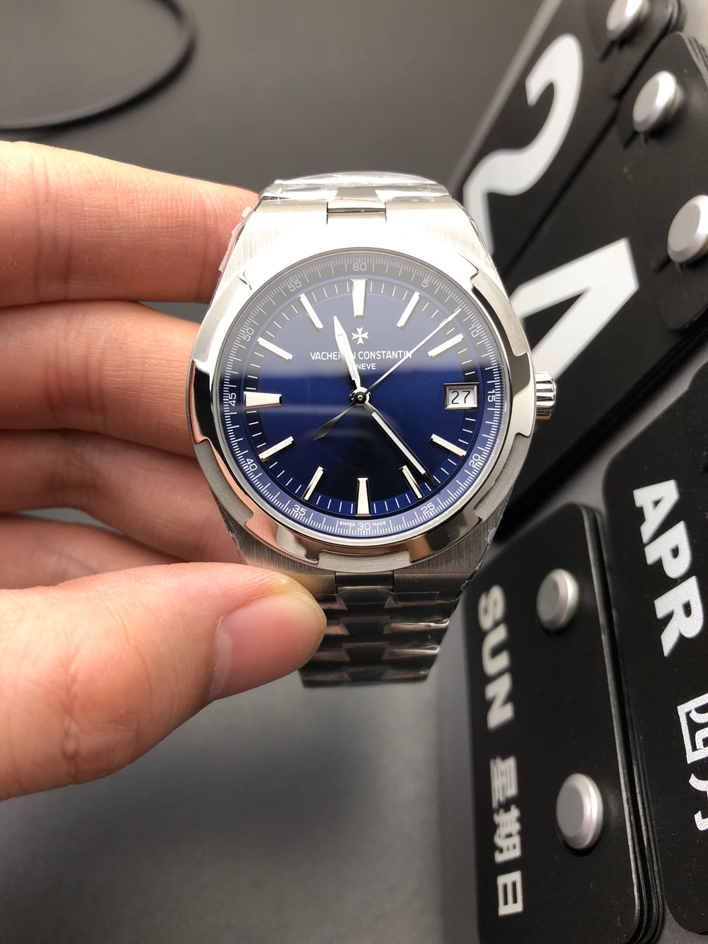 Uhr