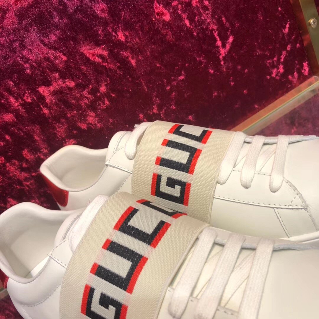 Zapatillas deportivas blancas con goma - FashionHype.xyz