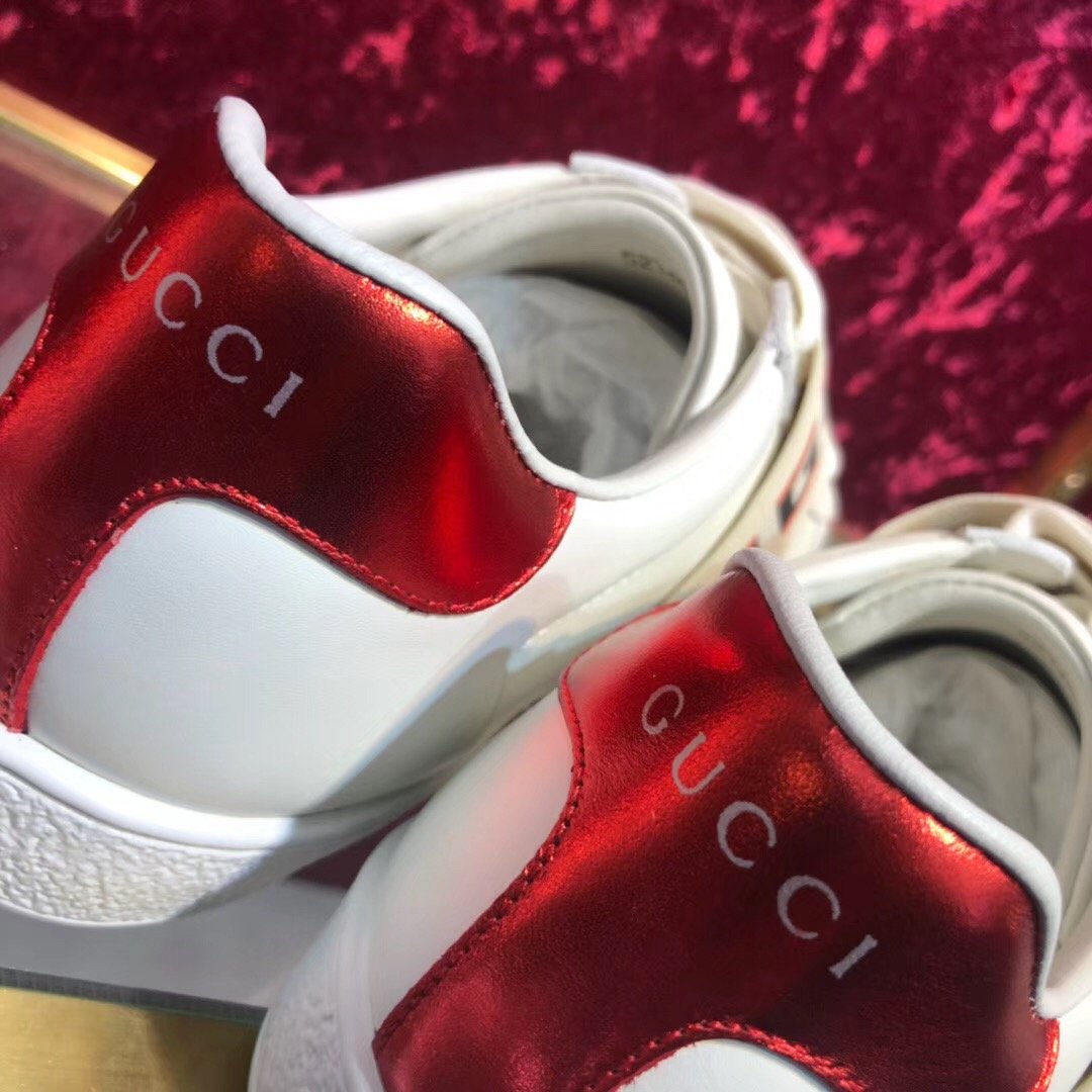 Zapatillas deportivas blancas con goma - FashionHype.xyz