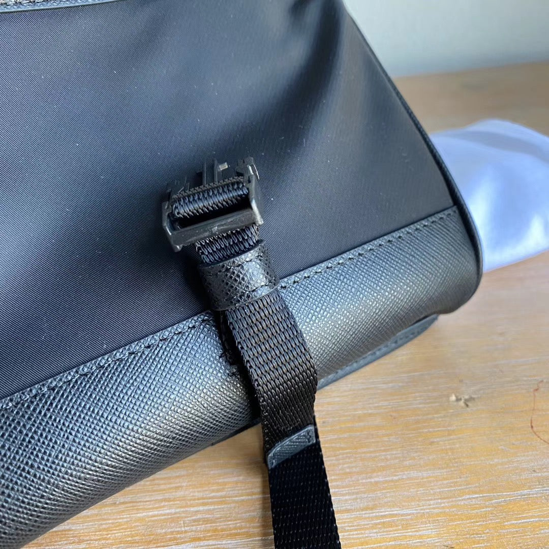 Bolso negro - FashionHype.xyz
