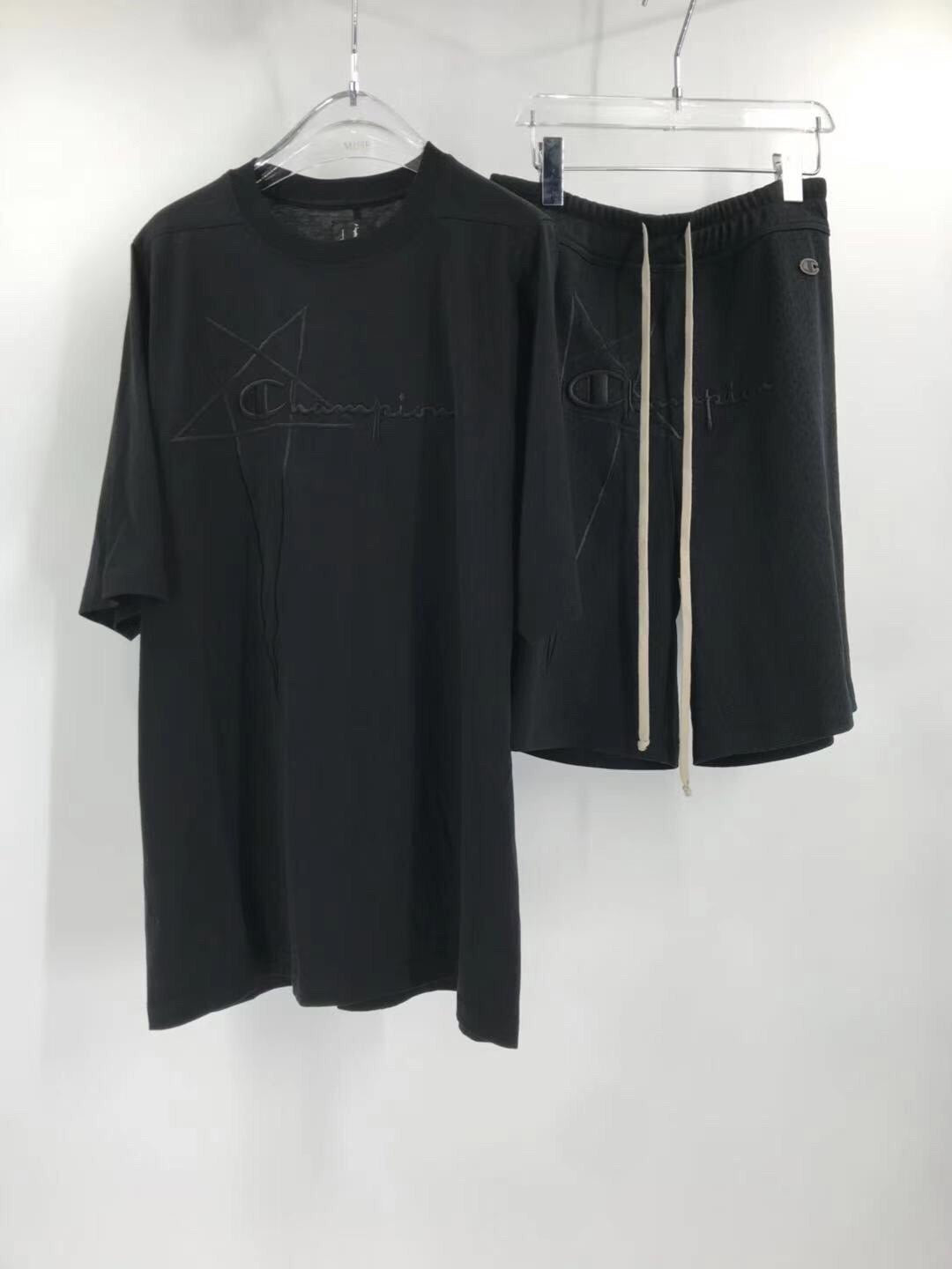 Black T-Shirt - Topmodareps