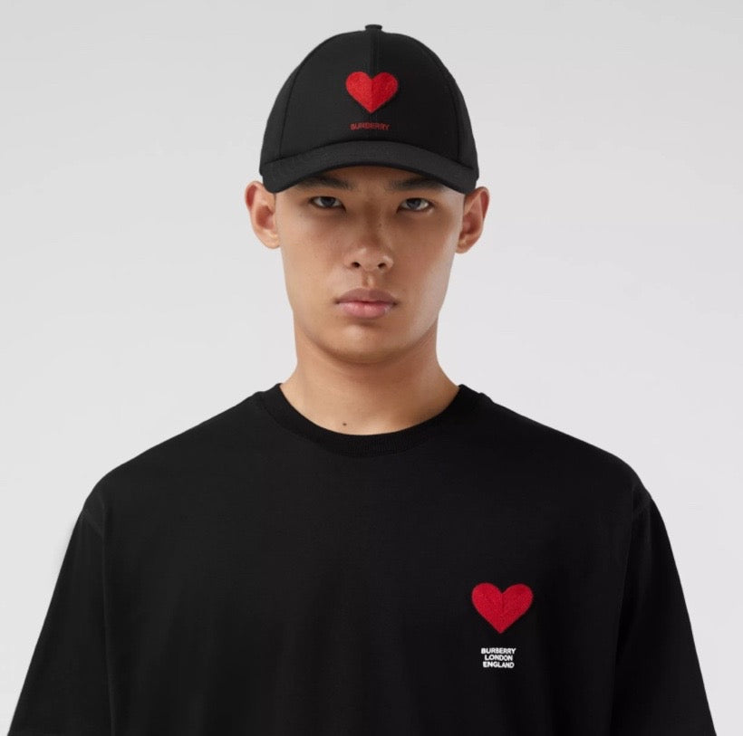 Black and White T-shirts - FashionHype.xyz