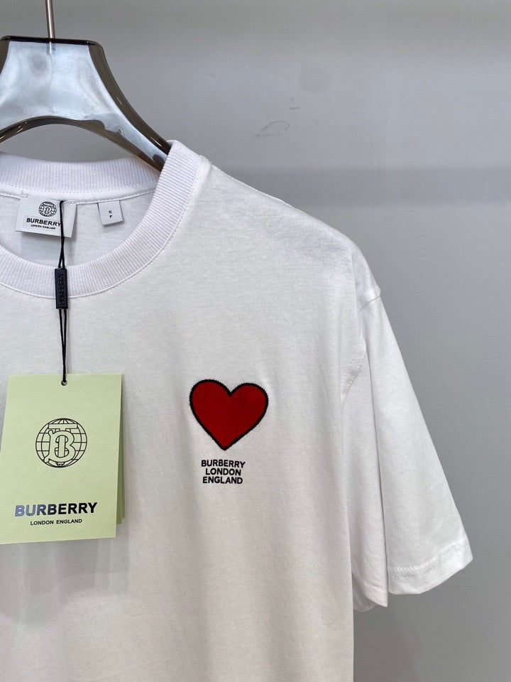 Schwarz-weiße T-Shirts