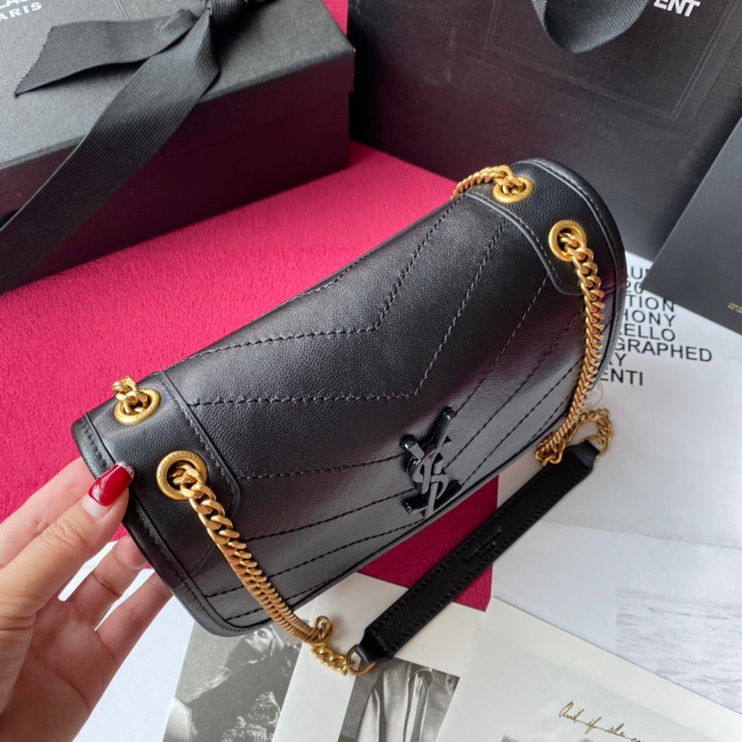 Schwarze Taschen