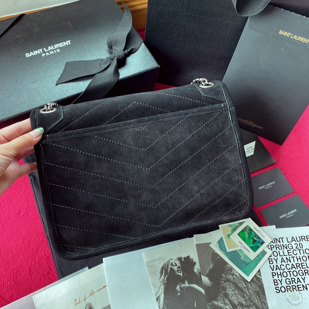 Schwarze Taschen