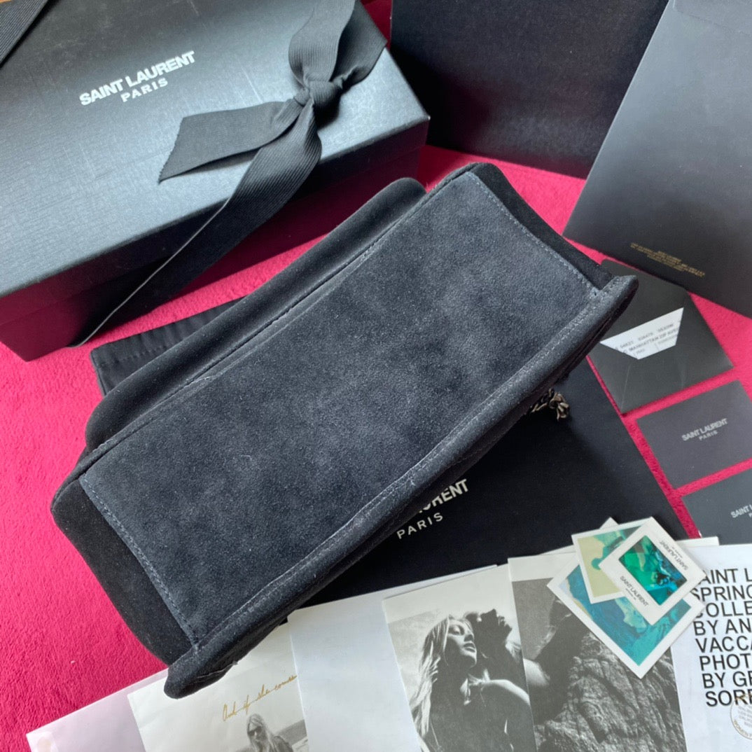 Schwarze Taschen