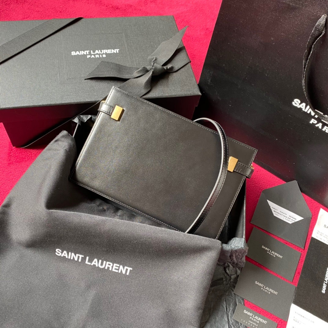 Schwarze Taschen