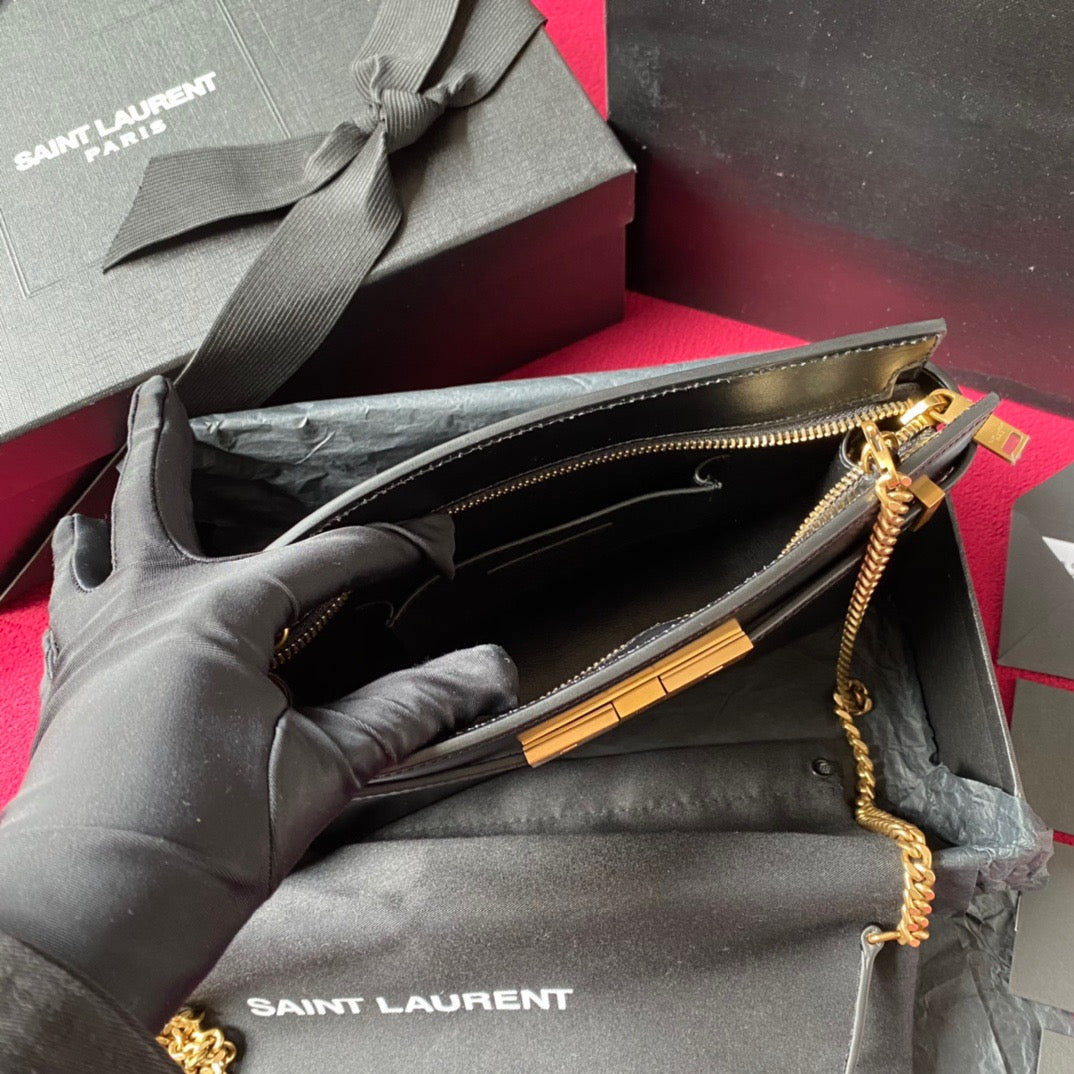 Schwarze Taschen
