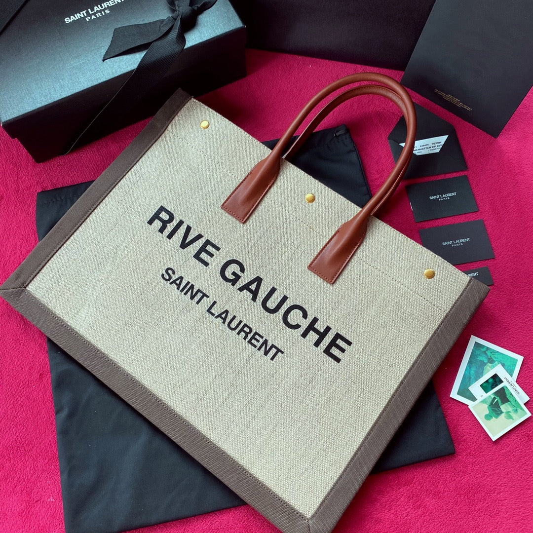 Off-White und schwarze Taschen