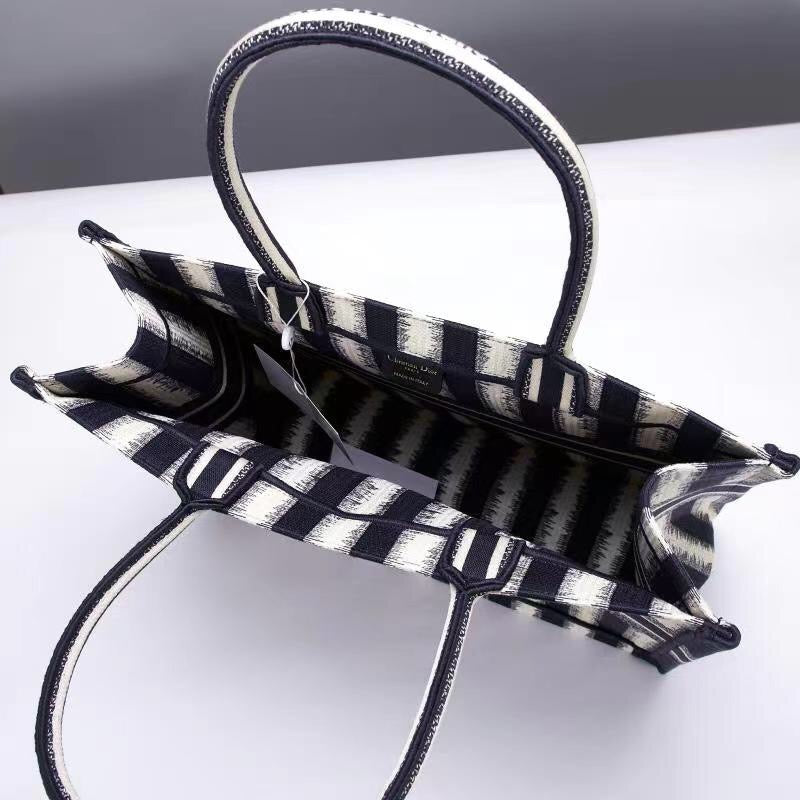 Mehrfarbige Taschen