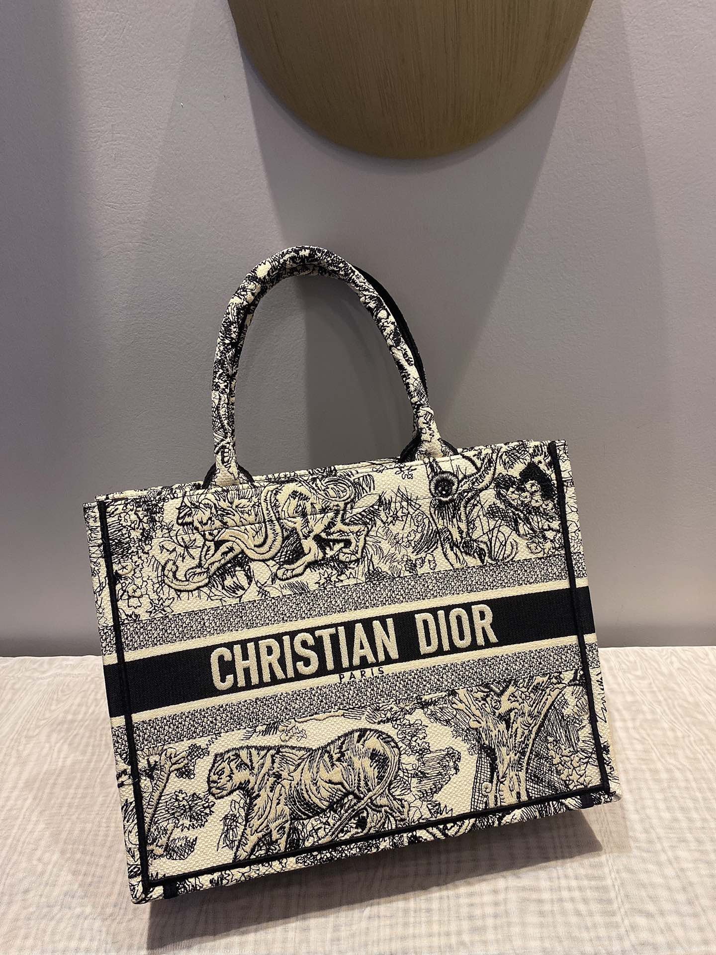Mehrfarbige Taschen