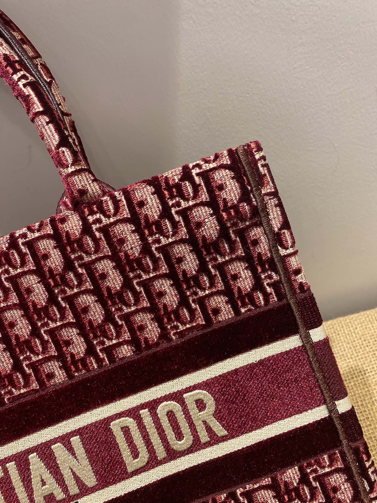 Mehrfarbige Taschen