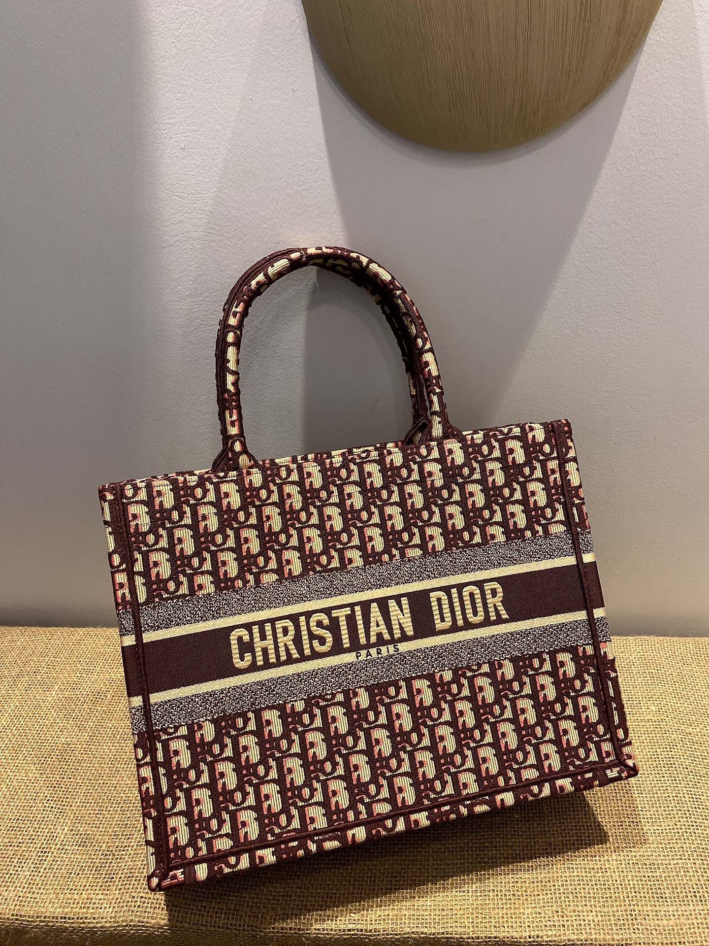 Mehrfarbige Taschen