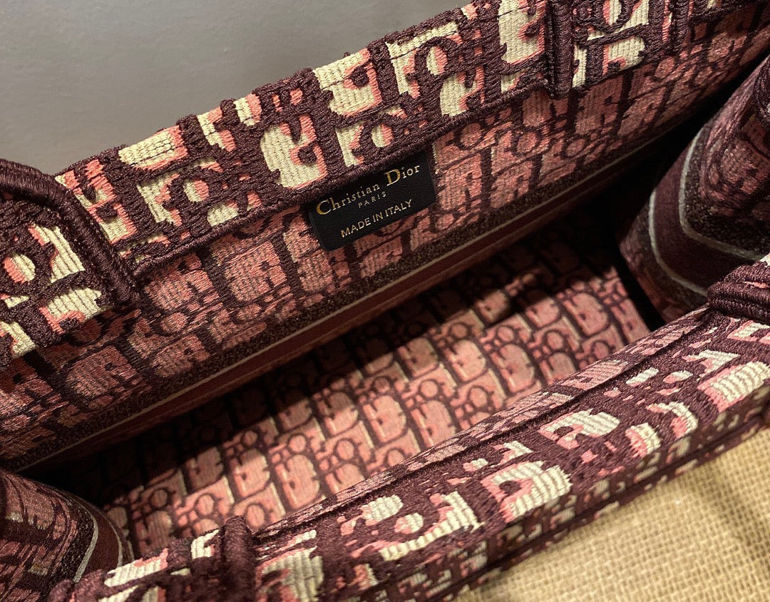 Mehrfarbige Taschen