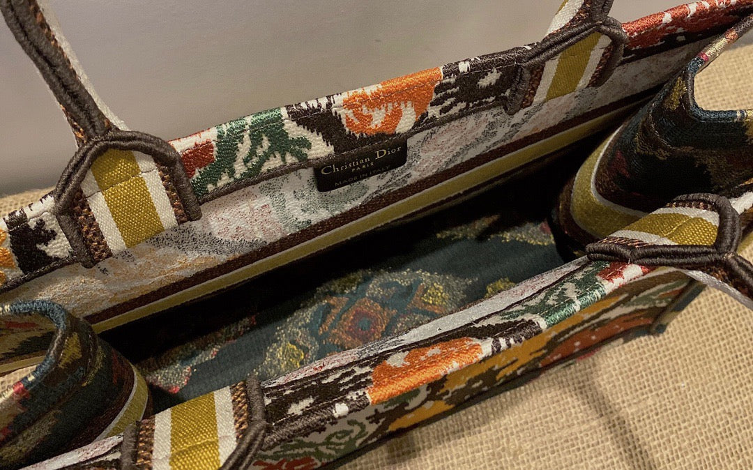 Mehrfarbige Taschen
