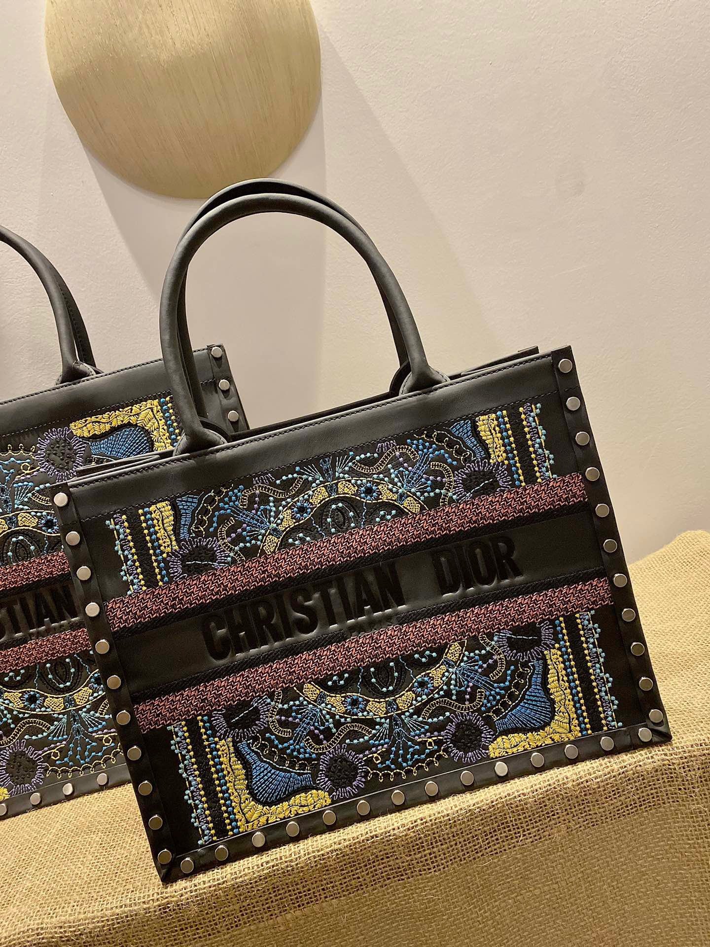Mehrfarbige Taschen