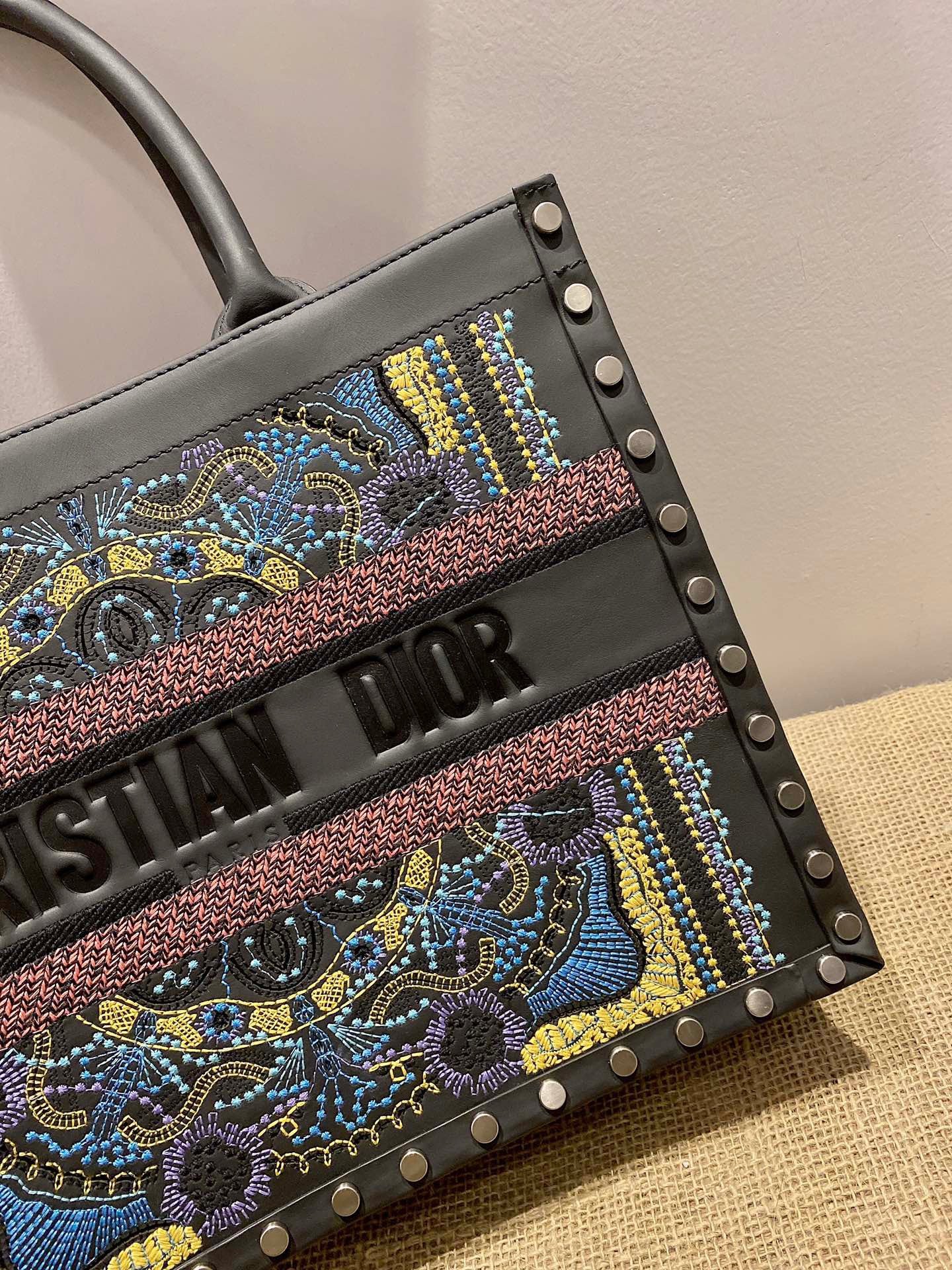 Mehrfarbige Taschen