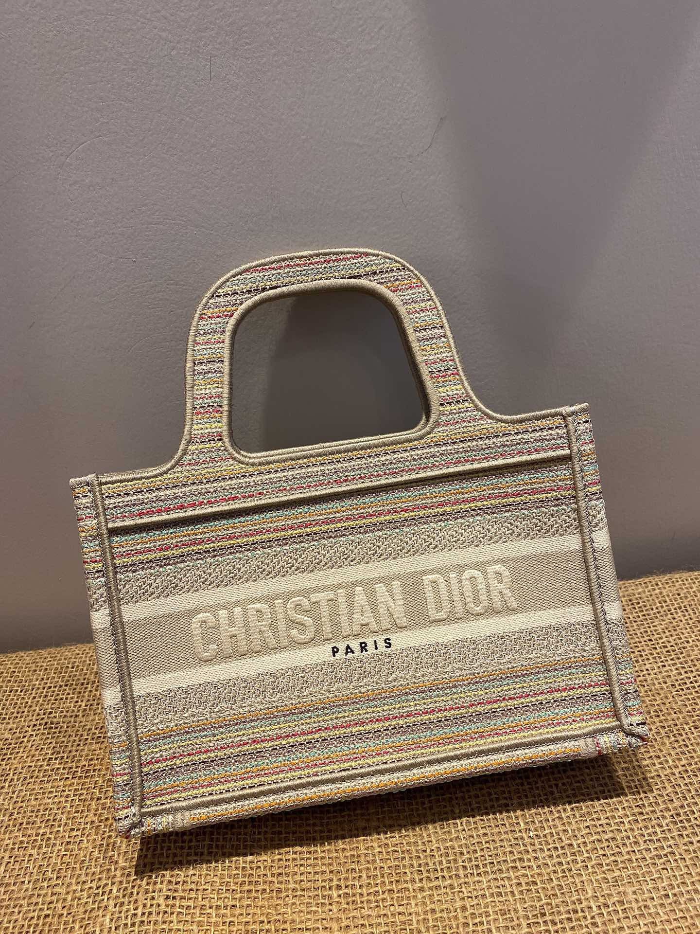 Multicolor Bags - FashionHype.xyz