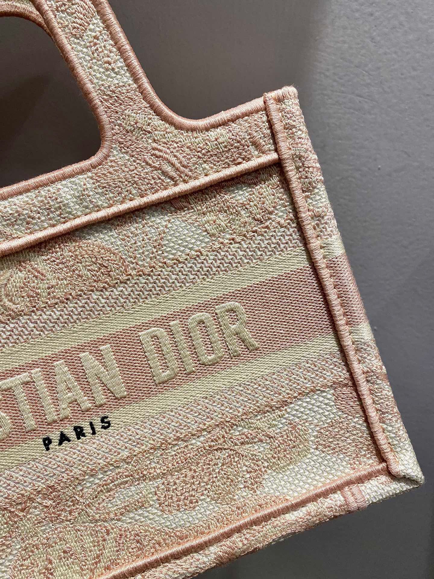 Multicolor Bags - FashionHype.xyz