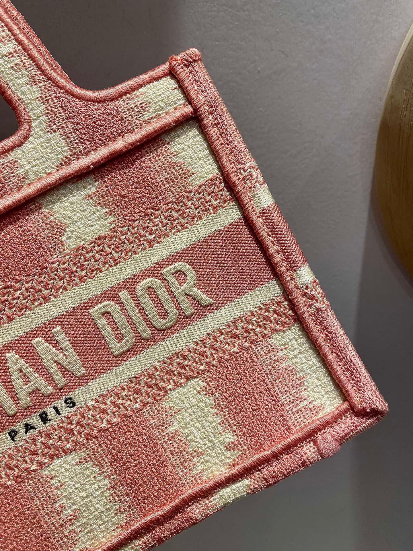 Multicolor Bags - FashionHype.xyz