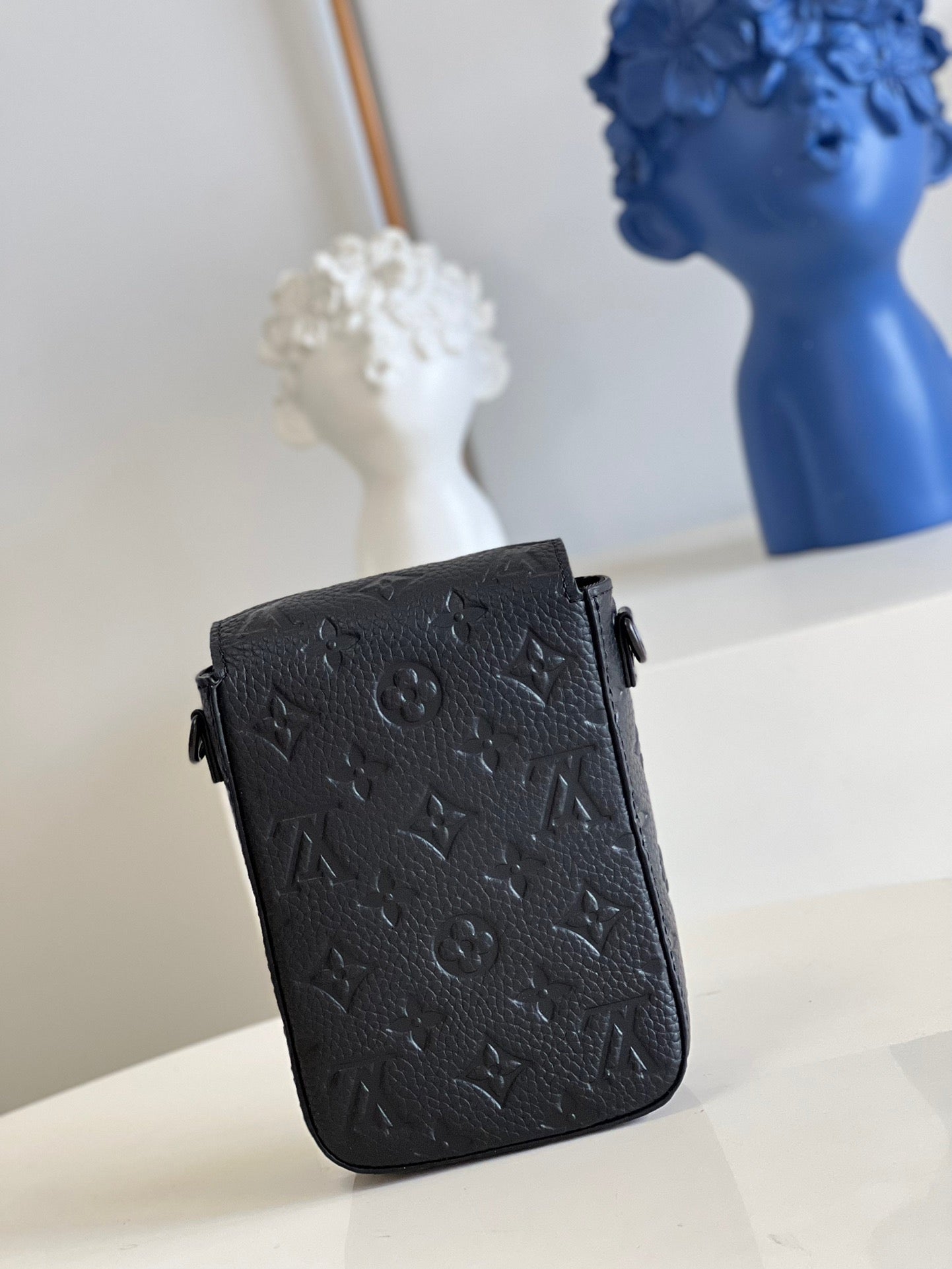 Black Bags - FashionHype.xyz