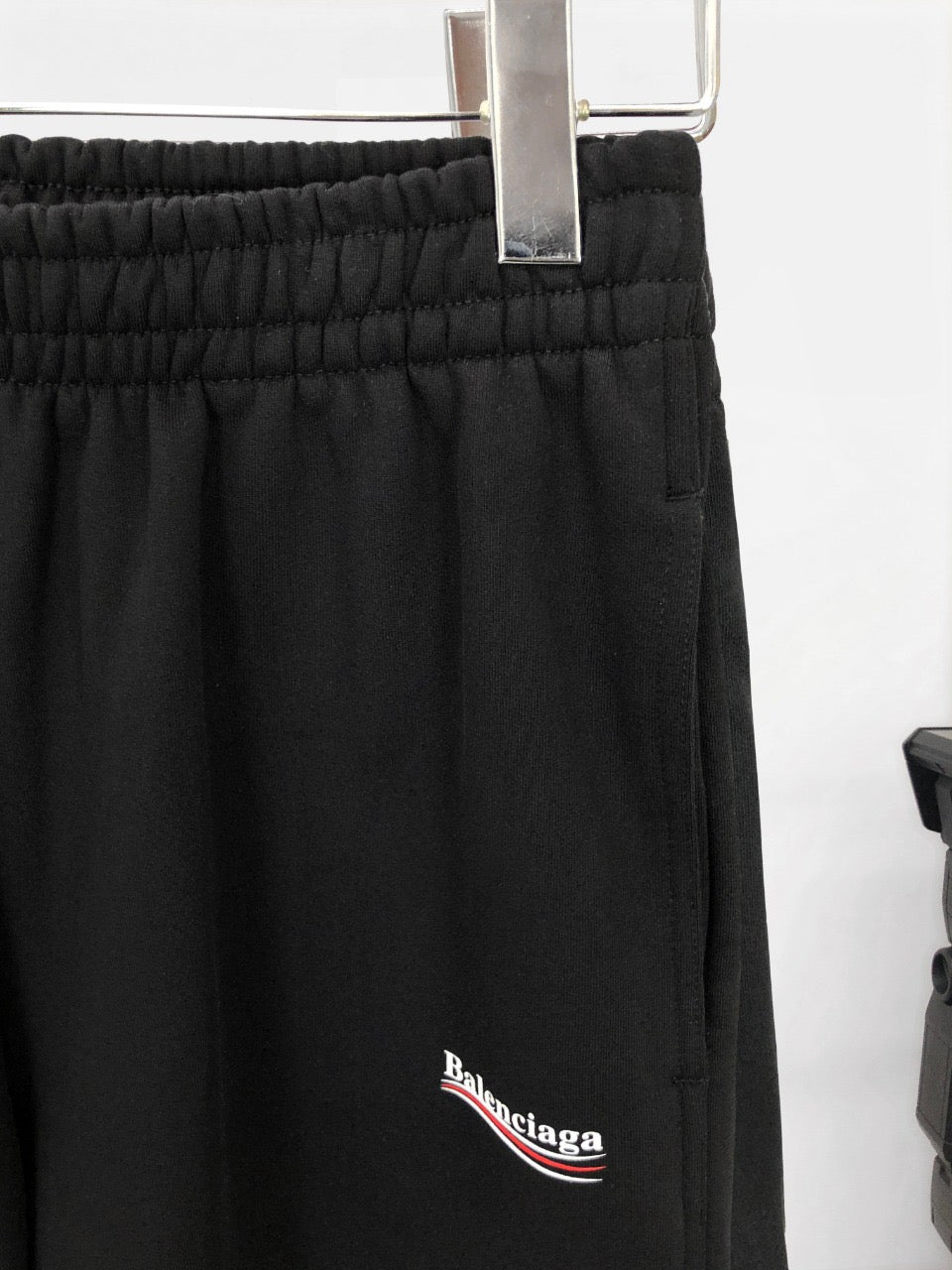 Pantalón corto - FashionHype.xyz
