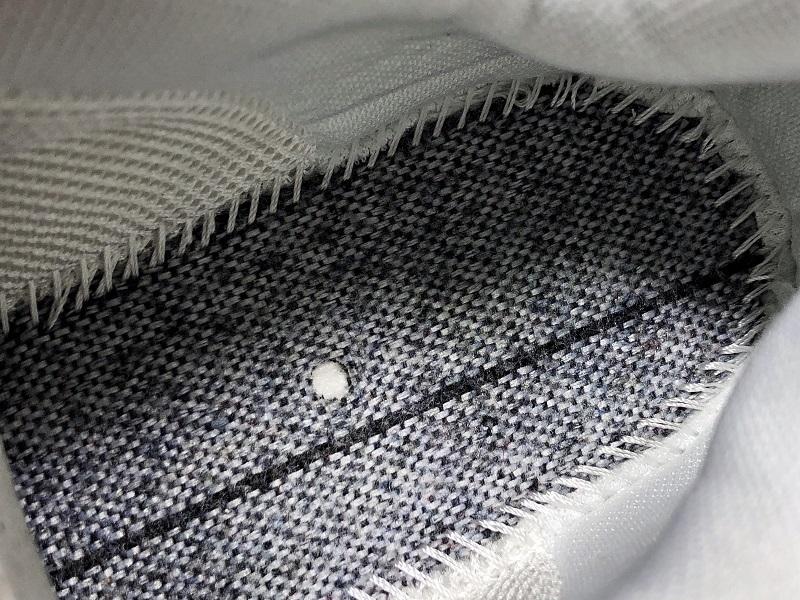 أحذية رياضية