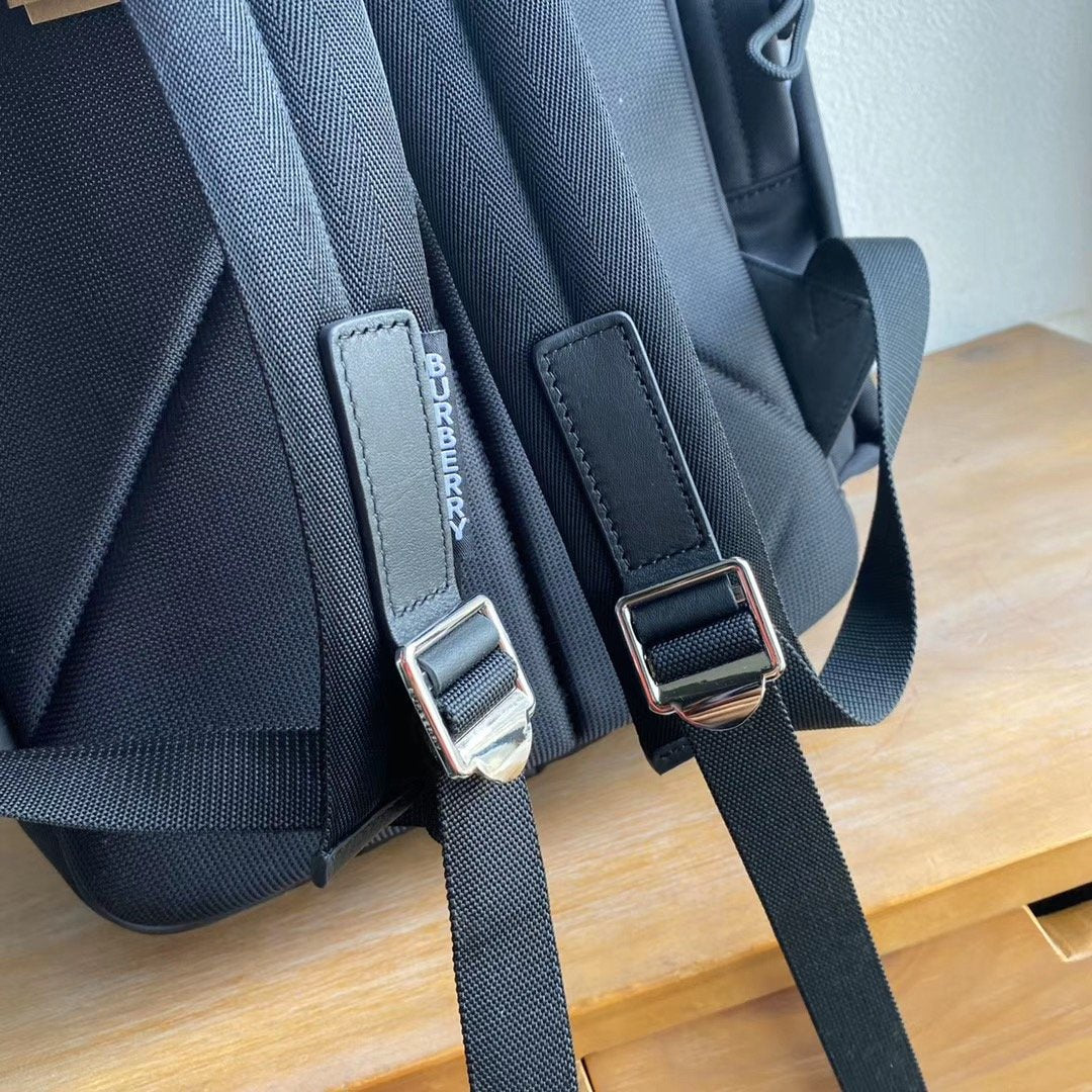 Mochila con estampado a cuadros - FashionHype.xyz