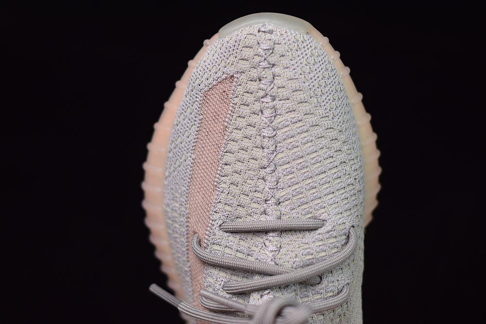 أحذية رياضية من القماش ذات نعل صلب