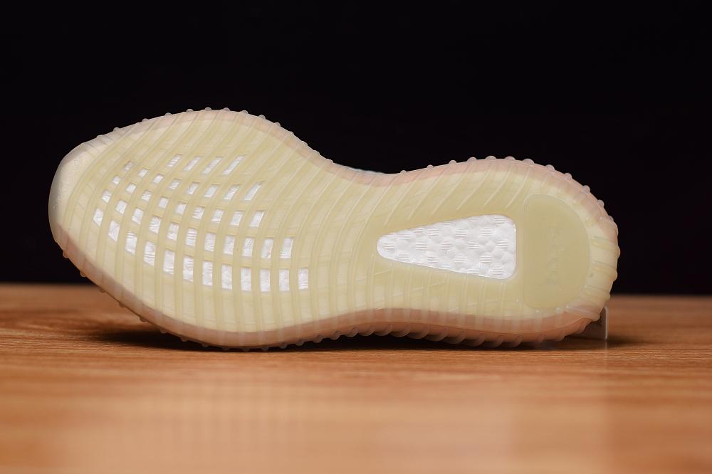 أحذية رياضية من القماش ذات نعل صلب