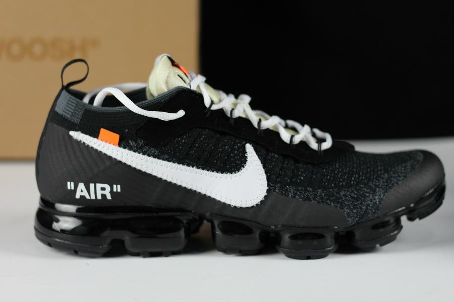 Zapatillas deportivas negras con cordones de colores - FashionHype.xyz