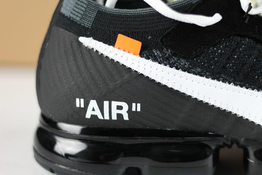 Zapatillas deportivas negras con cordones de colores - FashionHype.xyz