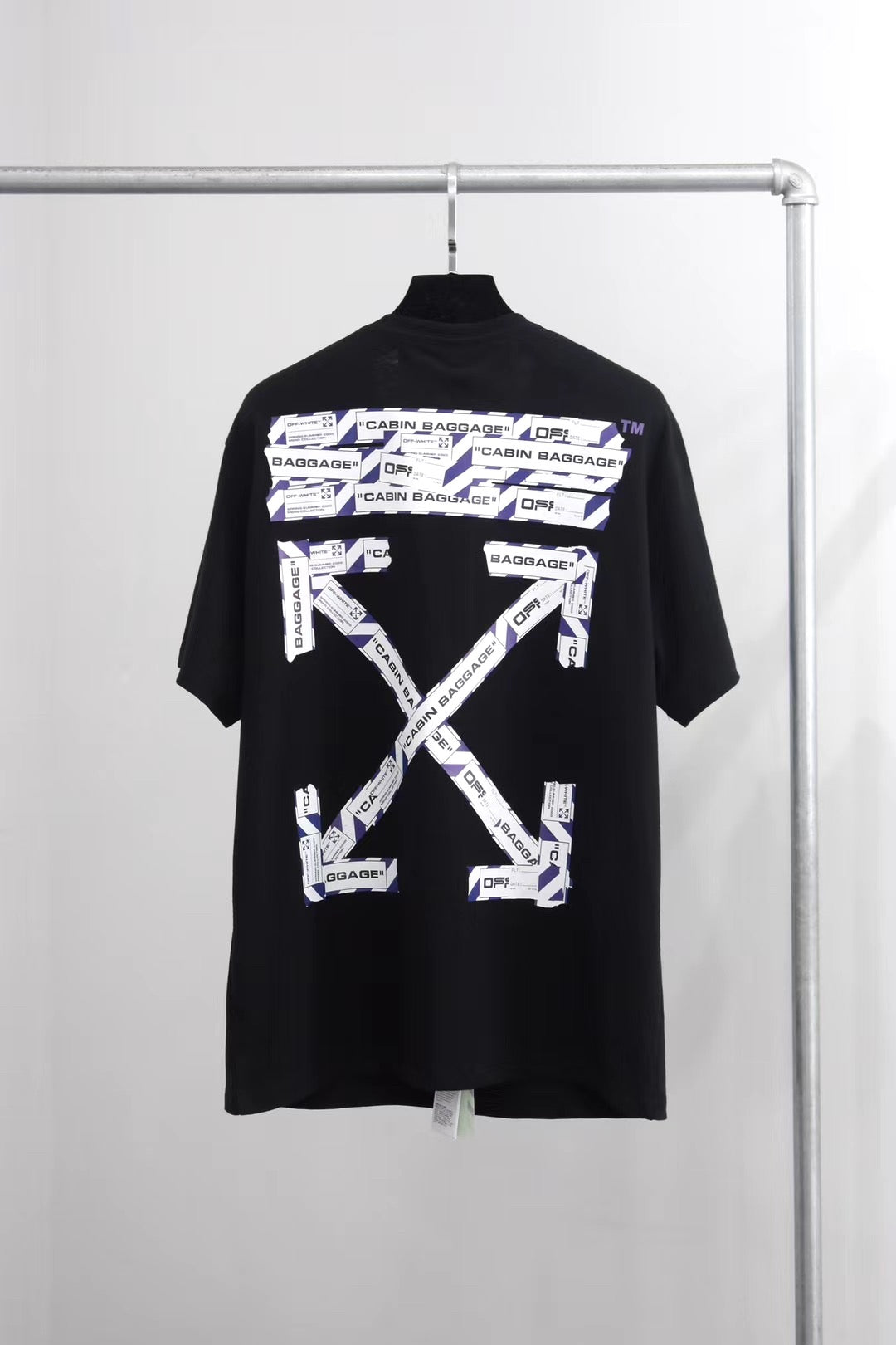 Camiseta de manga corta - FashionHype.xyz