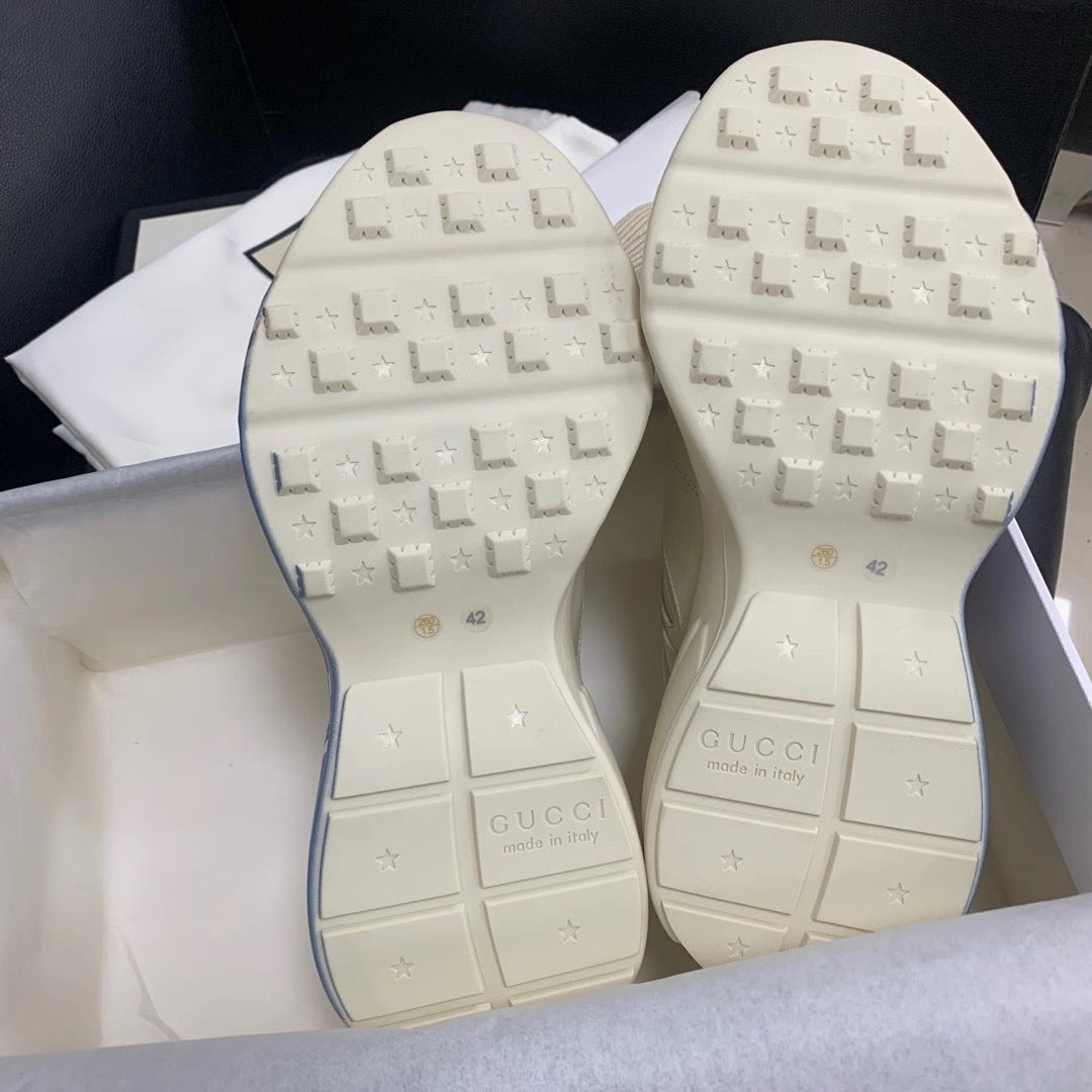 Schuhe
