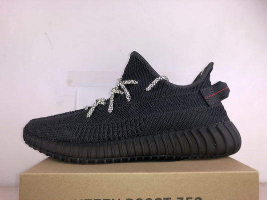 Yeezy 350 V2 Schwarz nicht reflektierend