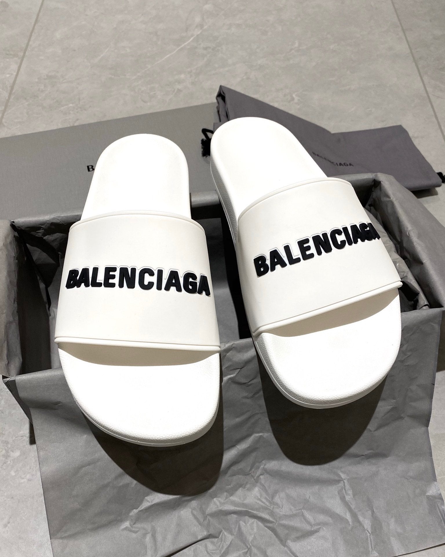 Chanclas blancas - FashionHype.xyz