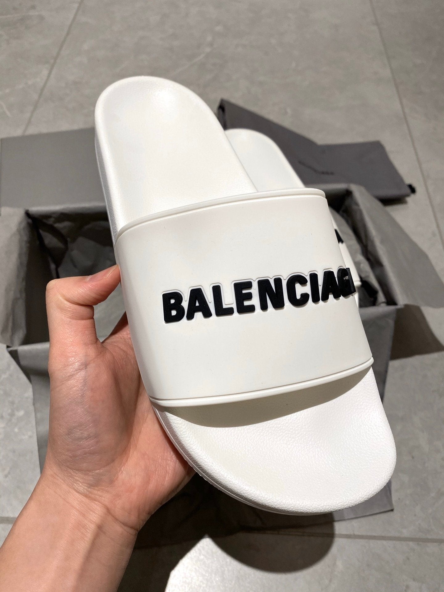 Chanclas blancas - FashionHype.xyz
