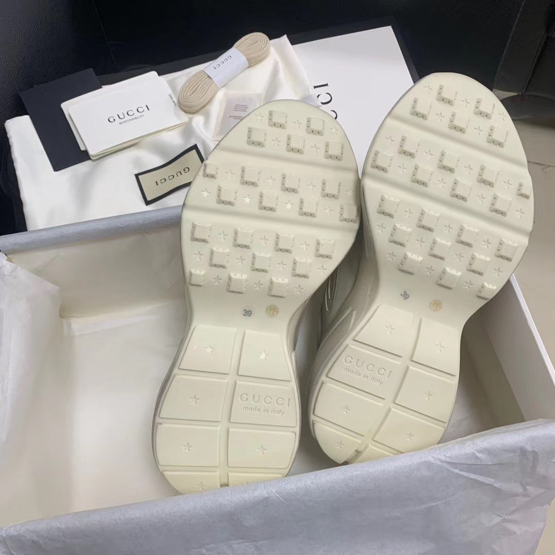 Schuhe