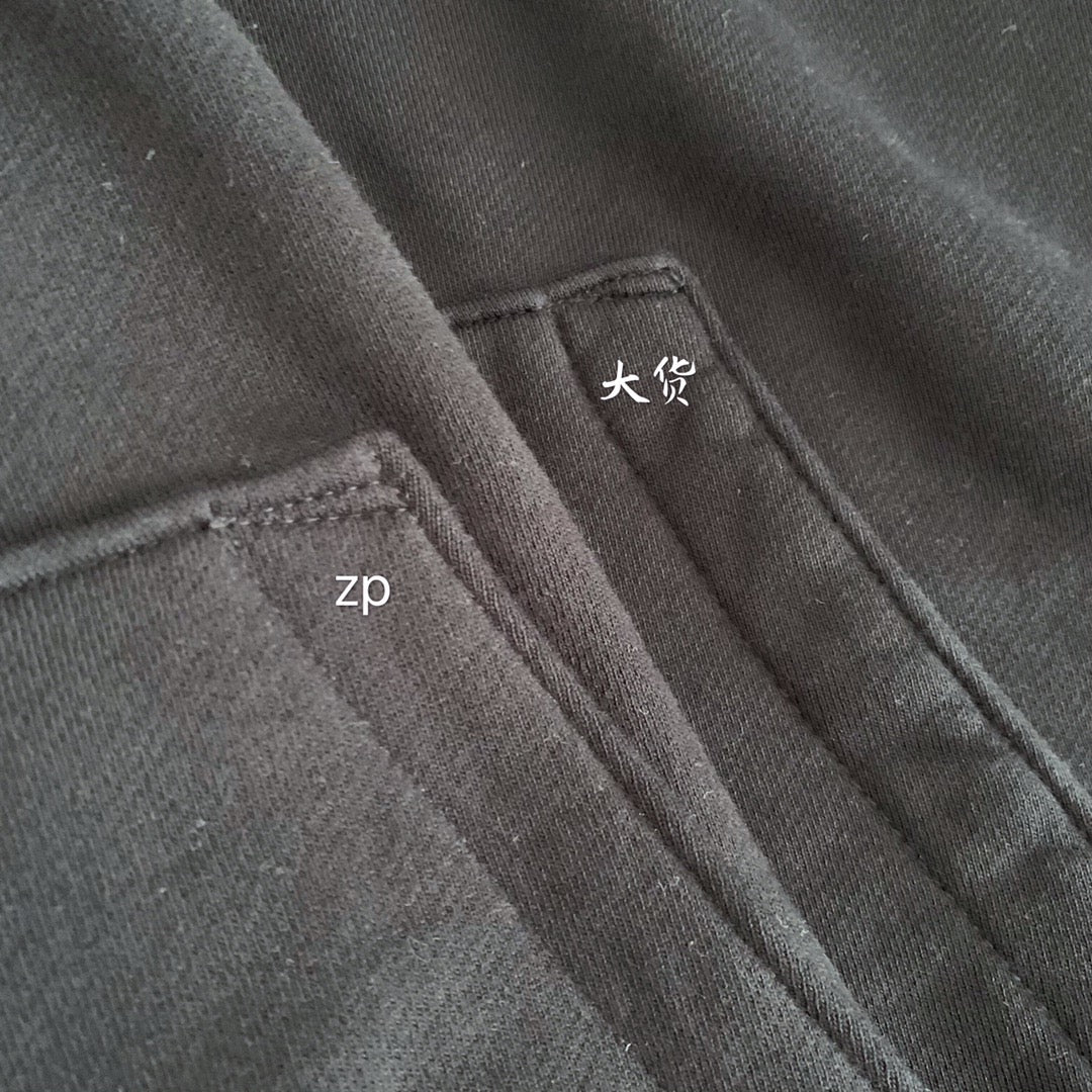 Hoodie - Size L - FashionHype.xyz