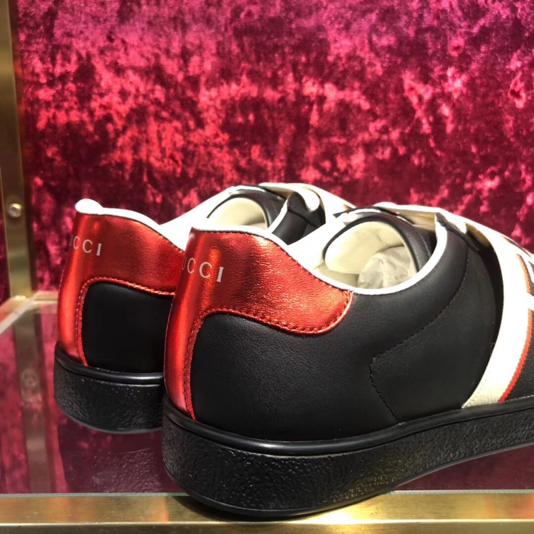 Zapatillas deportivas negras con goma - FashionHype.xyz