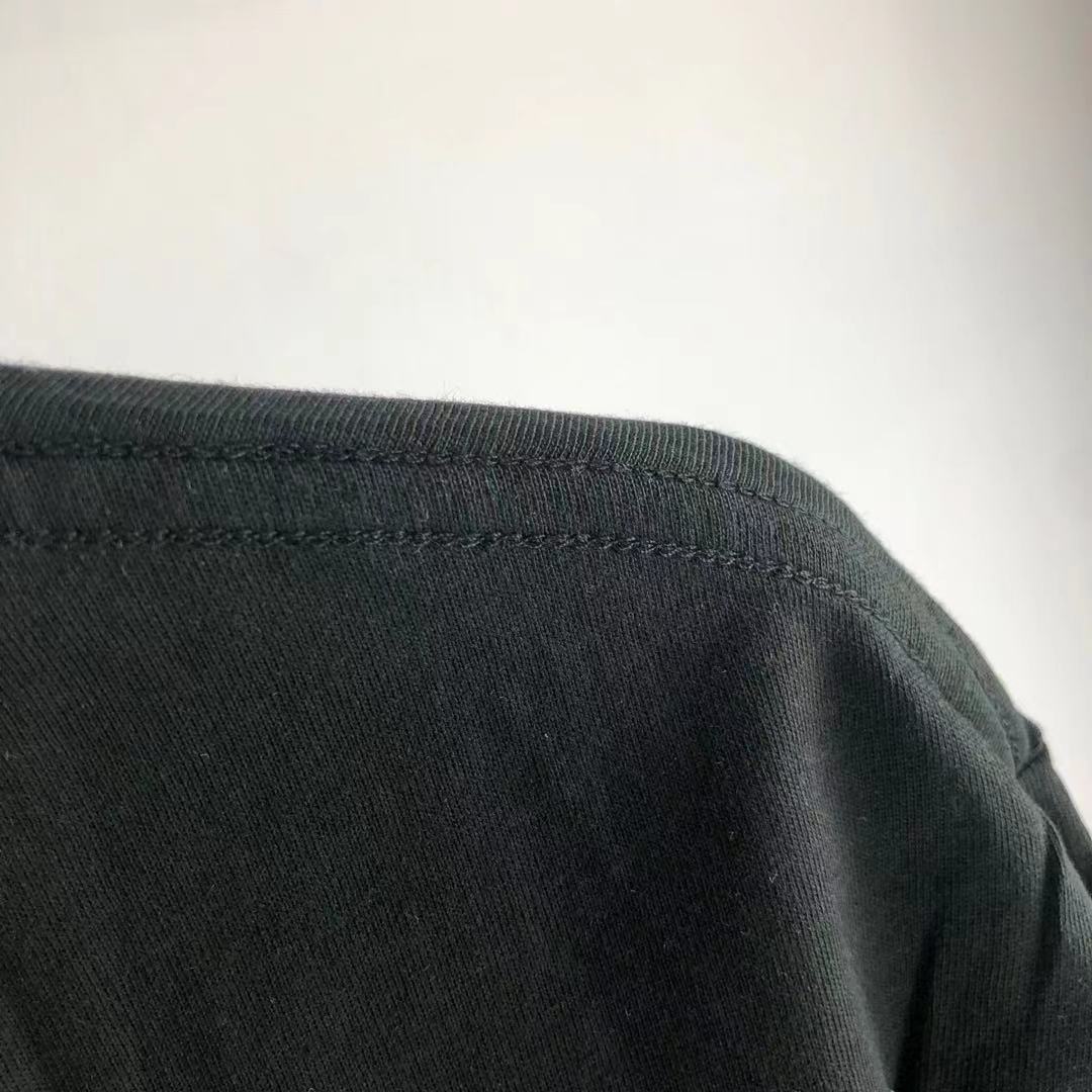 Black t-shirt - FashionHype.xyz