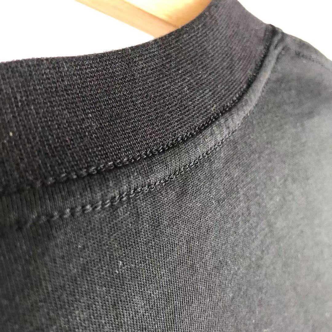 Black t-shirt - FashionHype.xyz