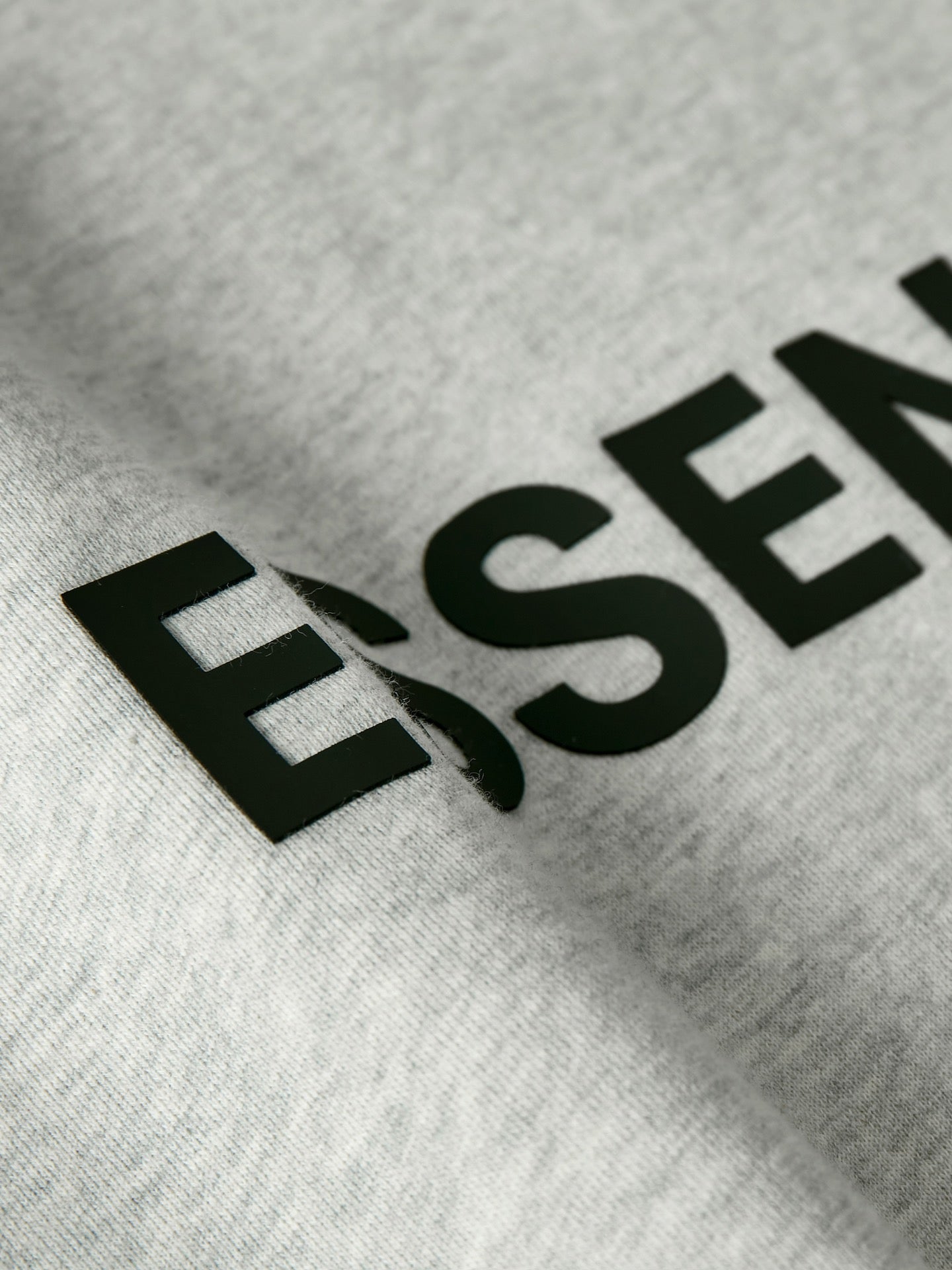 سترة بغطاء للرأس